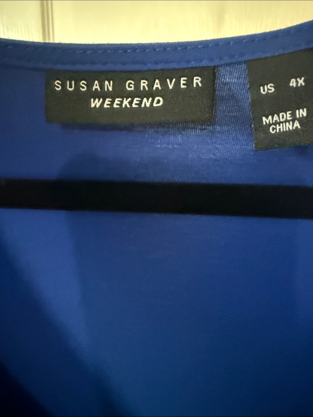 Susan Graver Fisher V-Neck Short Sleeve Tunic in Royal Blue Size 4X - Picture 4 of 4